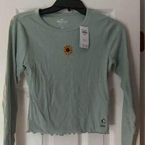 Women’s Hollister Long Sleeve